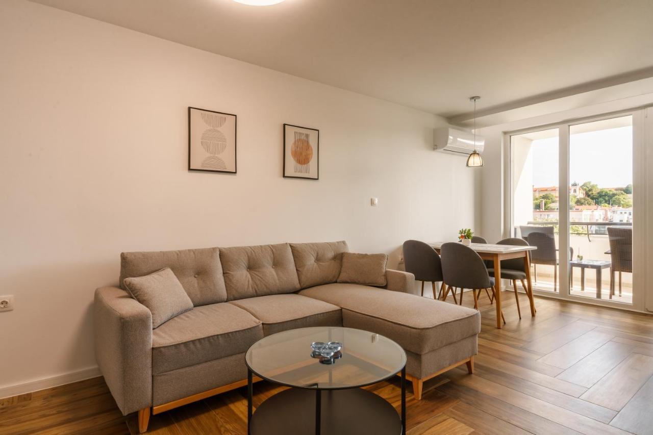 South Panoramic Apartment In The Art District Of Kapana Plovdiv Ngoại thất bức ảnh
