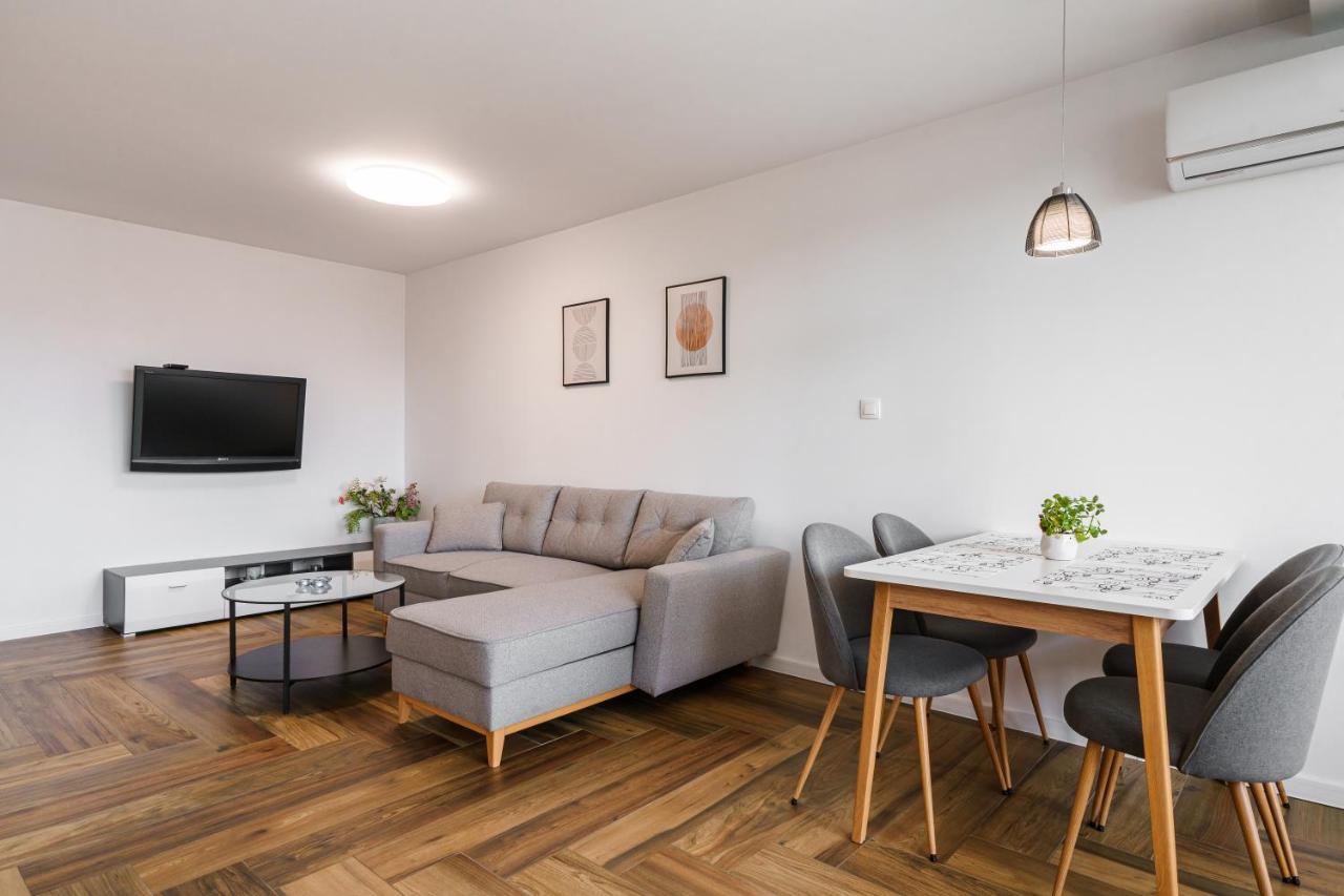 South Panoramic Apartment In The Art District Of Kapana Plovdiv Ngoại thất bức ảnh